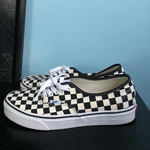 checkerboard vans size 9